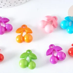 Breloque cerise plastique multicolore 25,5mm, création bijoux plastique coloré, x 5 G7467